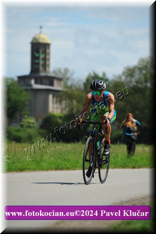 Náhled obrázku: 2024-4108-Podebradsky-triatlon-.JPG