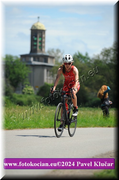 Náhled obrázku: 2024-4132-Podebradsky-triatlon-.JPG