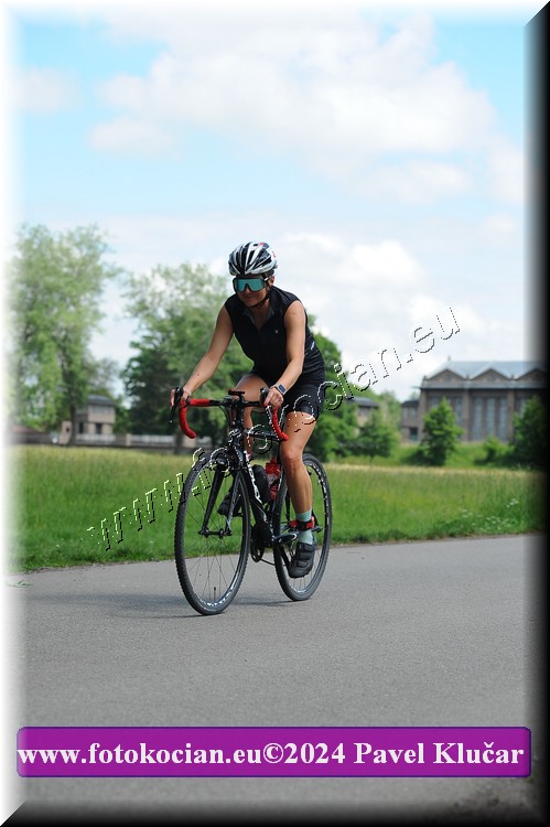 Náhled obrázku: 2024-4210-Podebradsky-triatlon-.JPG