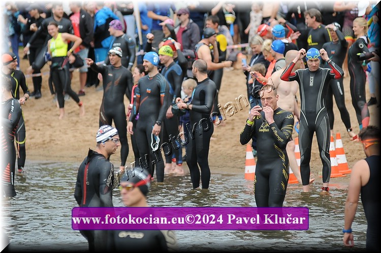 Náhled obrázku: 2024-3526-Podebradsky-triatlon-.JPG