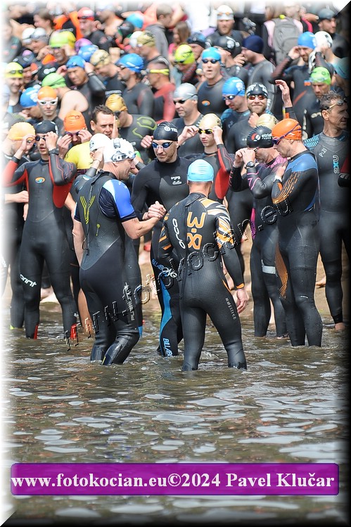 Náhled obrázku: 2024-3612-Podebradsky-triatlon-.JPG