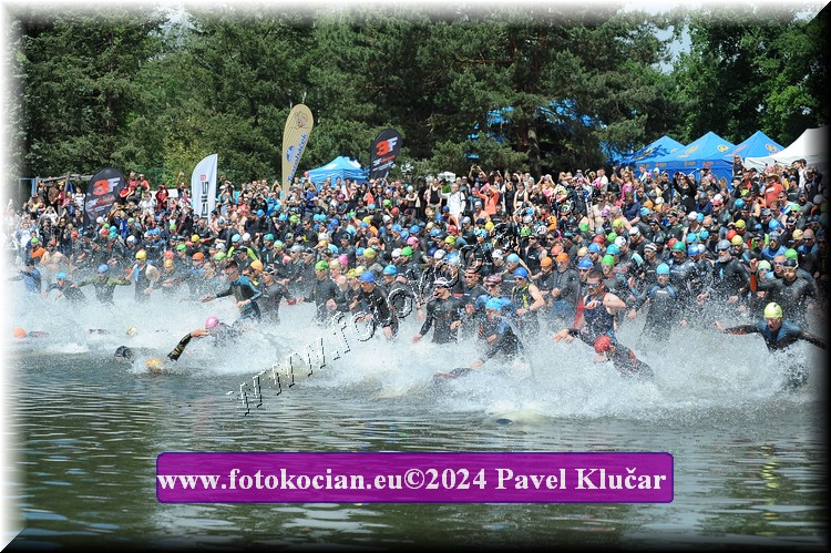 Náhled obrázku: 2024-3705-Podebradsky-triatlon-.JPG