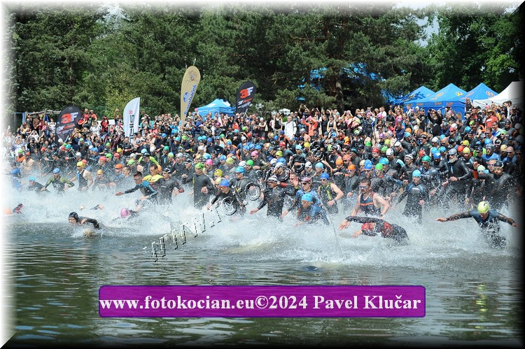 Náhled obrázku: 2024-3706-Podebradsky-triatlon-.JPG