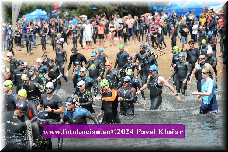 Náhled obrázku: 2024-3738-Podebradsky-triatlon-.JPG