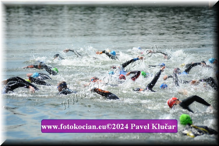 Náhled obrázku: 2024-3753-Podebradsky-triatlon-.JPG