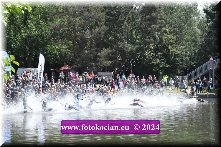 Náhled obrázku: 2024-1327-Podebradsky-triatlon-.JPG