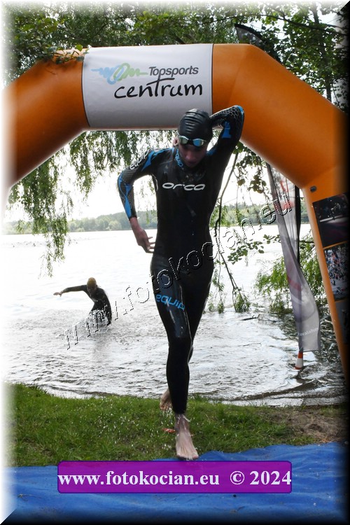 Náhled obrázku: 2024-1350-Podebradsky-triatlon-.JPG