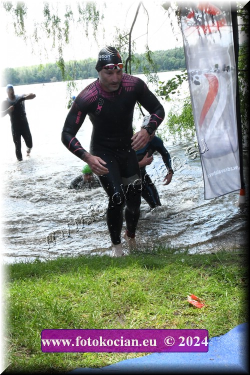 Náhled obrázku: 2024-1390-Podebradsky-triatlon-.JPG