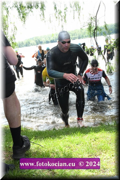 Náhled obrázku: 2024-1410-Podebradsky-triatlon-.JPG