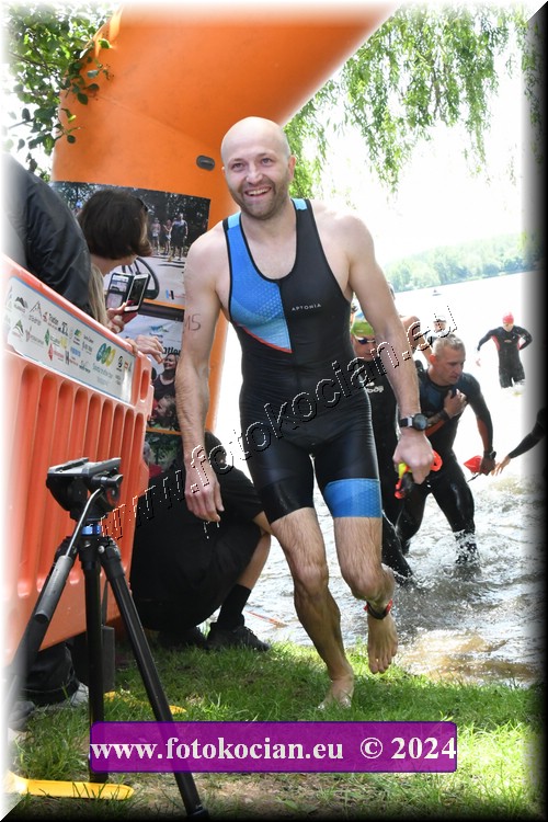 Náhled obrázku: 2024-1417-Podebradsky-triatlon-.JPG