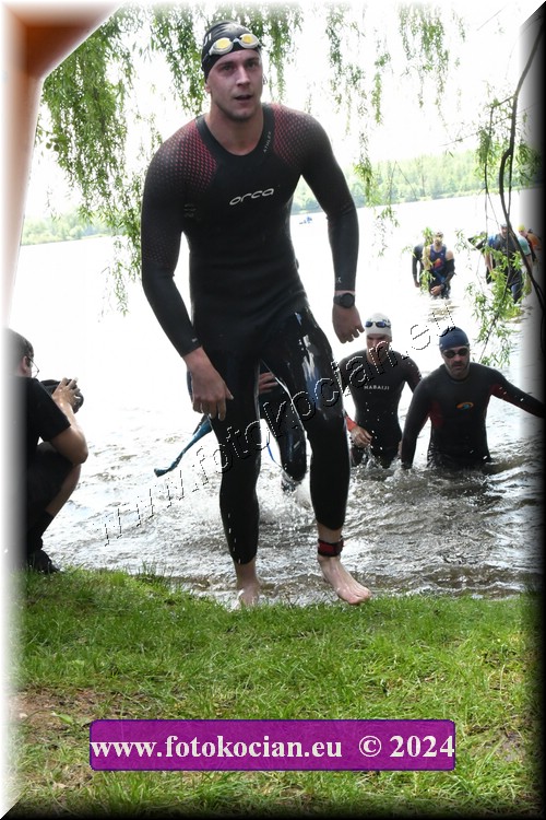 Náhled obrázku: 2024-1431-Podebradsky-triatlon-.JPG