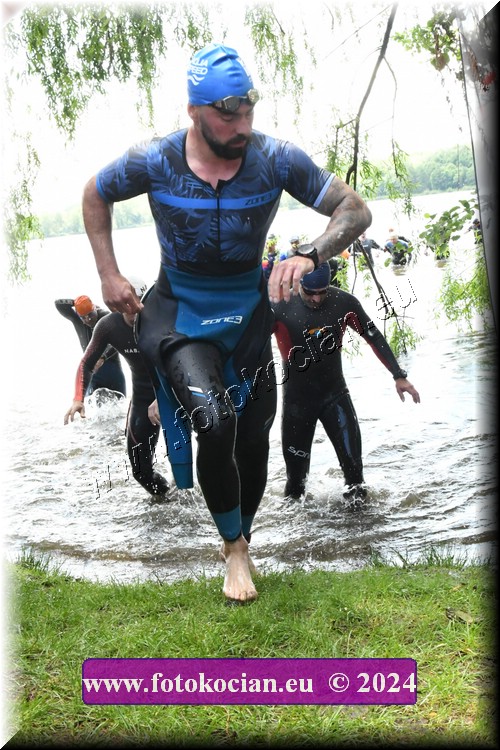 Náhled obrázku: 2024-1432-Podebradsky-triatlon-.JPG