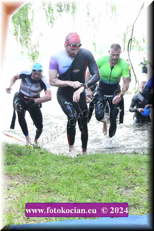 Náhled obrázku: 2024-1484-Podebradsky-triatlon-.JPG