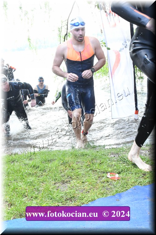 Náhled obrázku: 2024-1493-Podebradsky-triatlon-.JPG