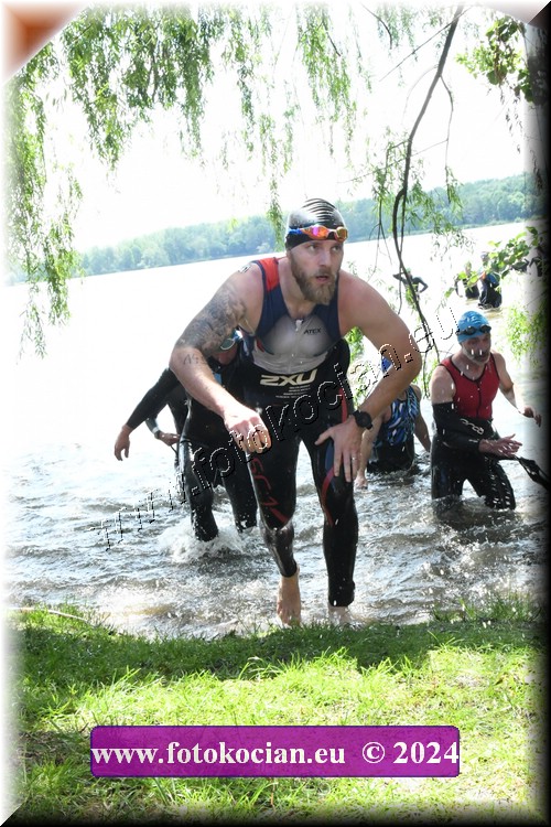 Náhled obrázku: 2024-1513-Podebradsky-triatlon-.JPG