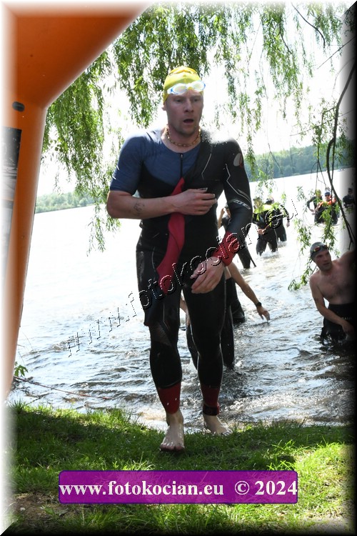 Náhled obrázku: 2024-1523-Podebradsky-triatlon-.JPG