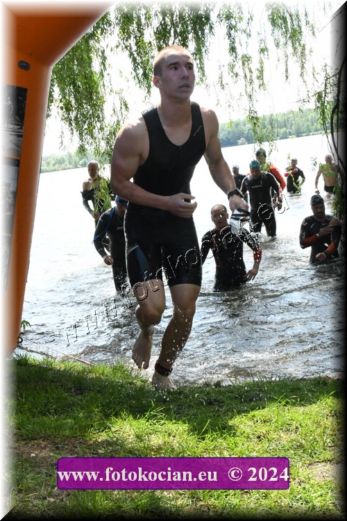 Náhled obrázku: 2024-1601-Podebradsky-triatlon-.JPG