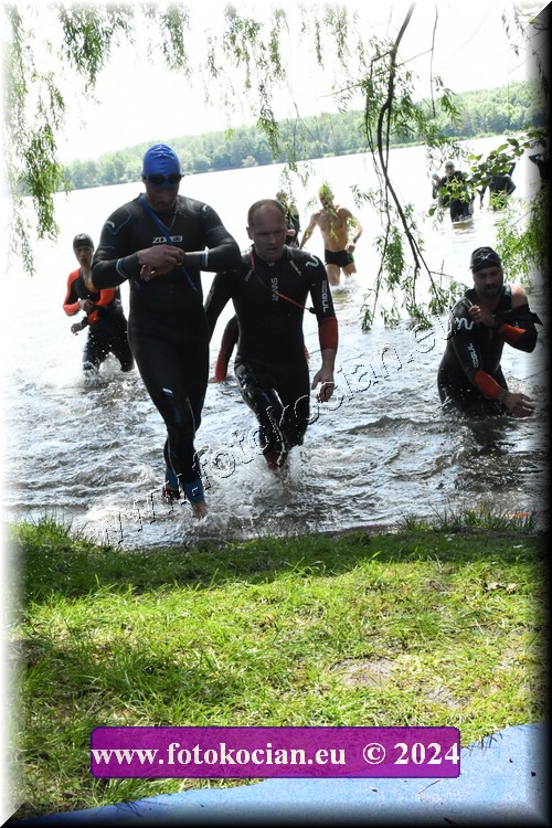 Náhled obrázku: 2024-1602-Podebradsky-triatlon-.JPG