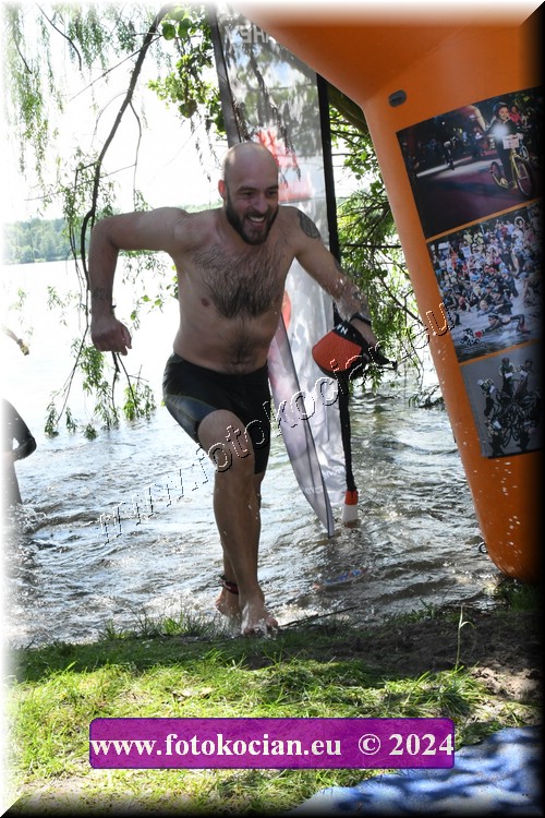 Náhled obrázku: 2024-1618-Podebradsky-triatlon-.JPG