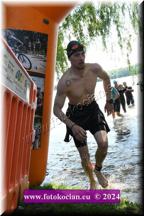 Náhled obrázku: 2024-1624-Podebradsky-triatlon-.JPG