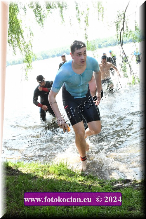 Náhled obrázku: 2024-1625-Podebradsky-triatlon-.JPG