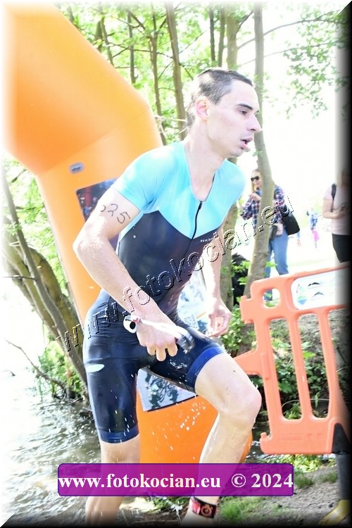 Náhled obrázku: 2024-1635-Podebradsky-triatlon-.JPG