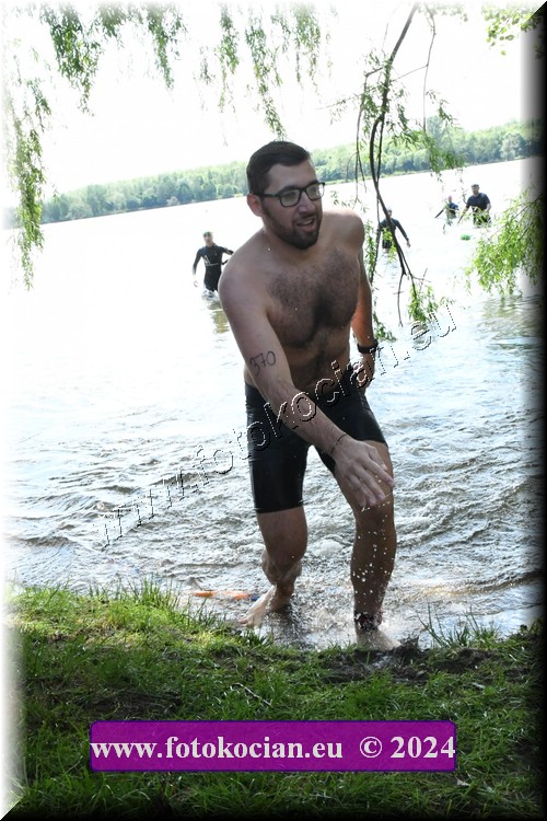 Náhled obrázku: 2024-1722-Podebradsky-triatlon-.JPG