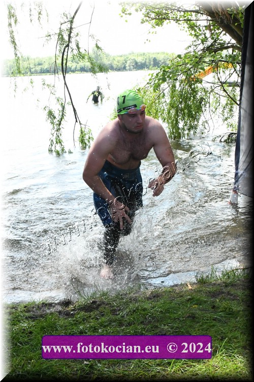 Náhled obrázku: 2024-1724-Podebradsky-triatlon-.JPG