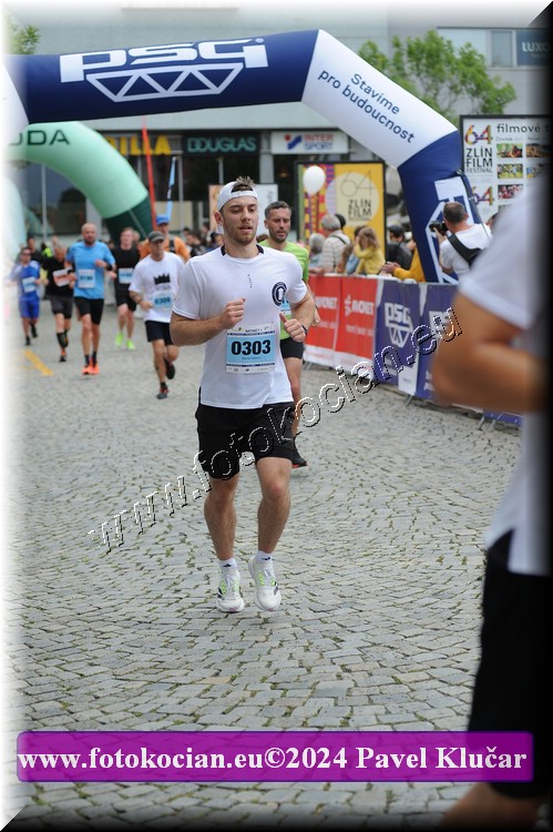 Náhled obrázku: 2024-5250-Zlin-303.JPG