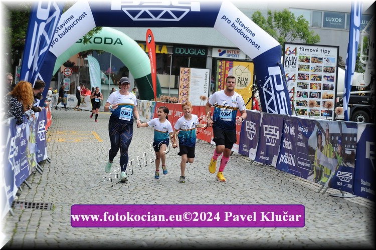 Náhled obrázku: 2024-6875-Zlin-362,361.JPG