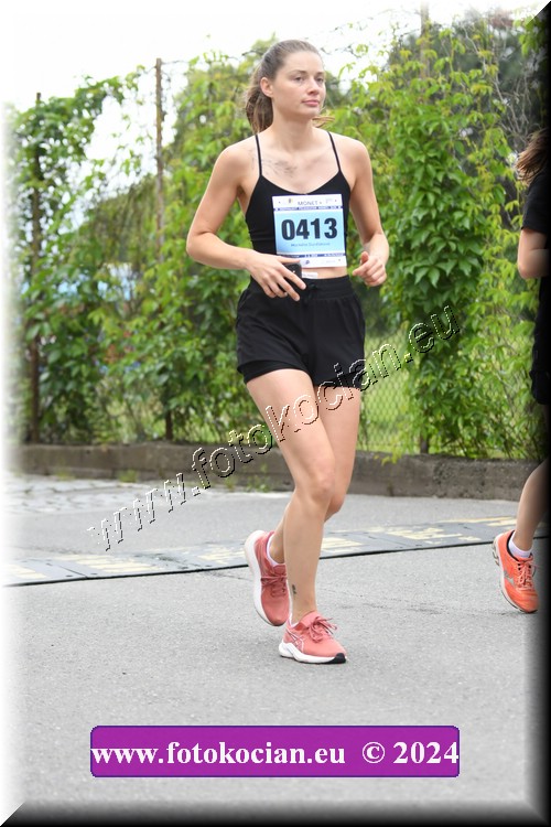 Náhled obrázku: 2024-2052-Zlin-413.JPG