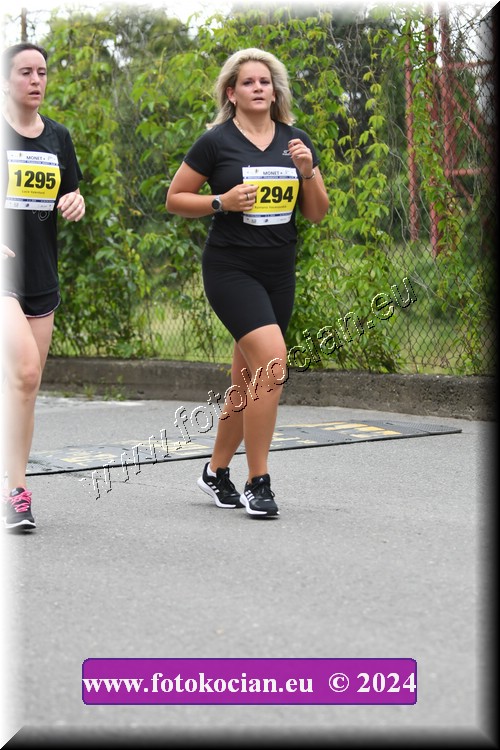 Náhled obrázku: 2024-2055-Zlin-1294,1295.JPG