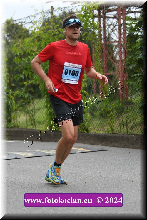 Náhled obrázku: 2024-2274-Zlin-180.JPG