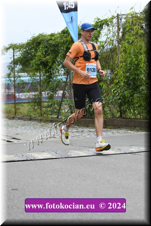 Náhled obrázku: 2024-2443-Zlin-120.JPG