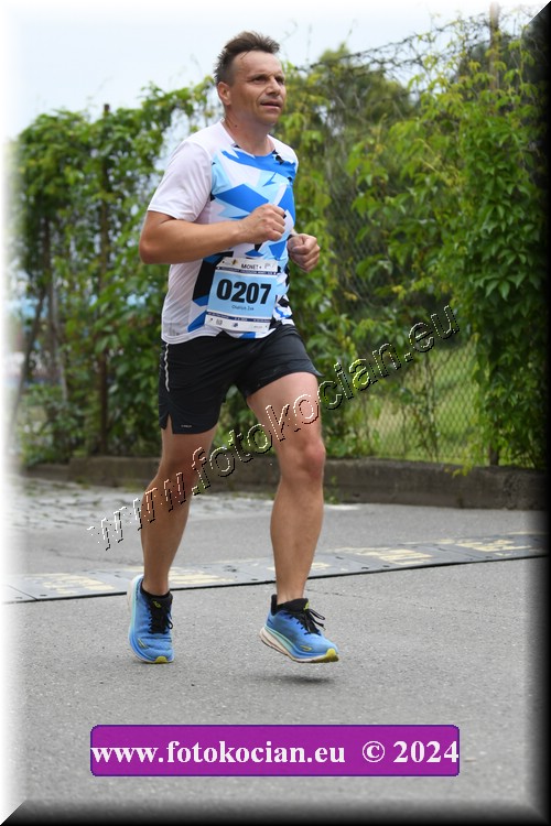 Náhled obrázku: 2024-2489-Zlin-207.JPG