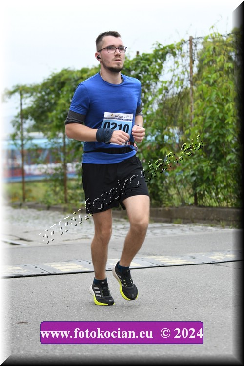 Náhled obrázku: 2024-2537-Zlin-210.JPG