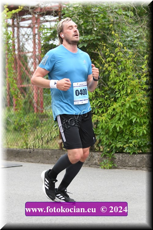 Náhled obrázku: 2024-2612-Zlin-400.JPG