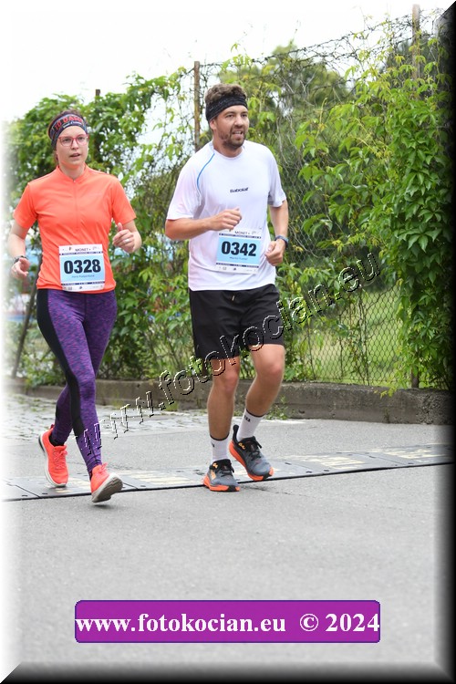 Náhled obrázku: 2024-2970-Zlin-342,328.JPG