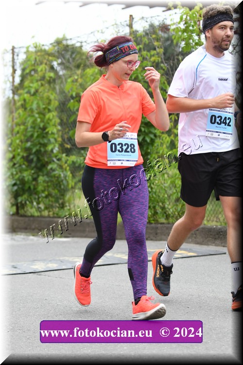 Náhled obrázku: 2024-2971-Zlin-328,342.JPG