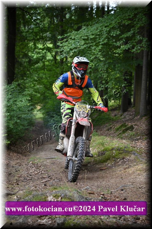 Náhled obrázku: 2024-1479-LazneBelohrad-motorka.JPG