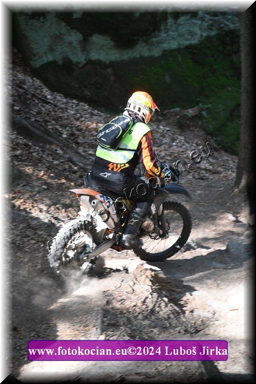 Náhled obrázku: 2024-6226-Sudety-motorka.JPG