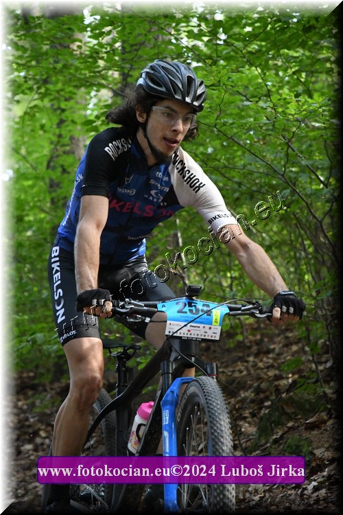 Náhled obrázku: 2024-6285-Sudety-254.JPG