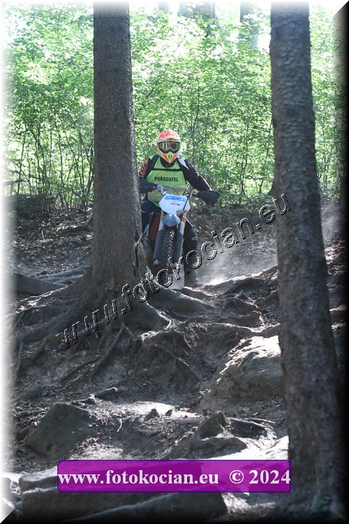 Náhled obrázku: 2024-1793-Sudety-motorka.JPG