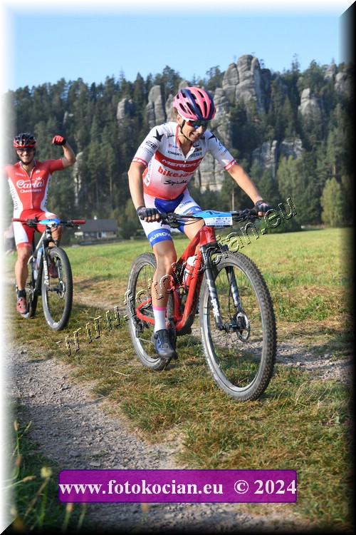 Náhled obrázku: 2024-1119-Sudety-19.JPG