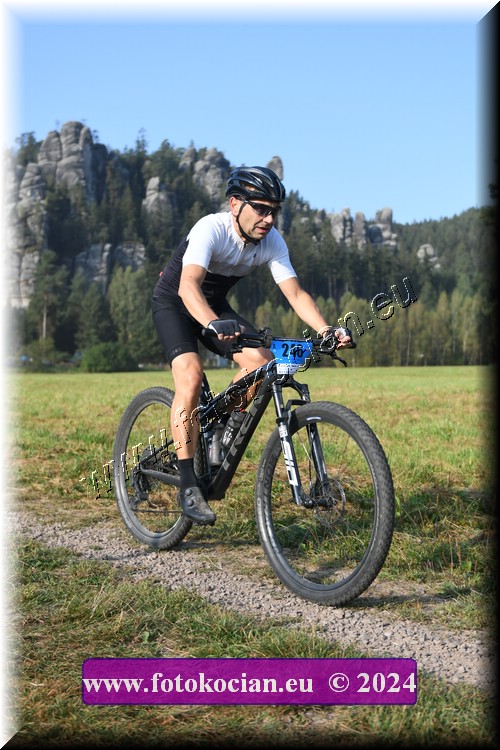 Náhled obrázku: 2024-1339-Sudety-246.JPG