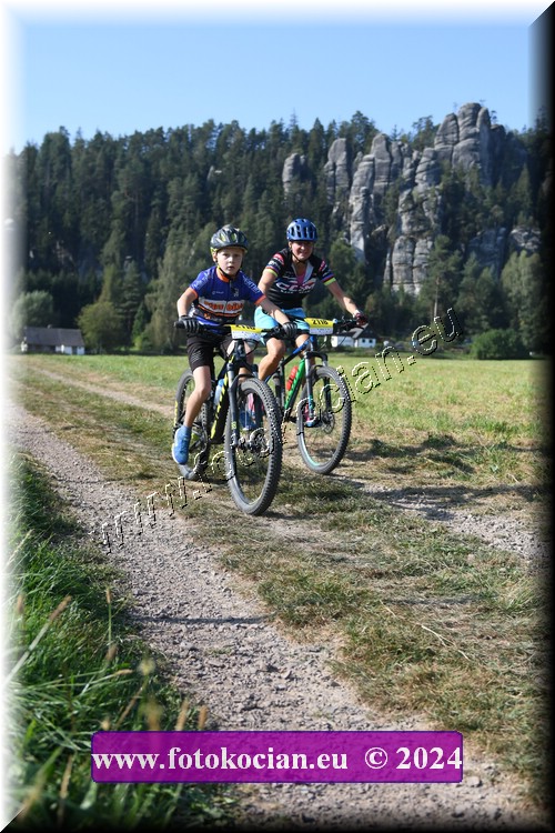 Náhled obrázku: 2024-1778-Sudety-2118,2116.JPG