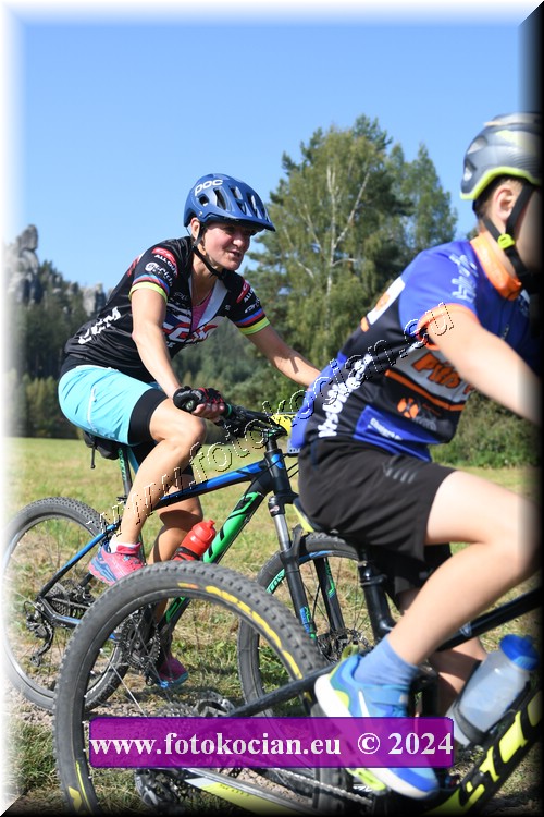 Náhled obrázku: 2024-1780-Sudety-2118,2116.JPG