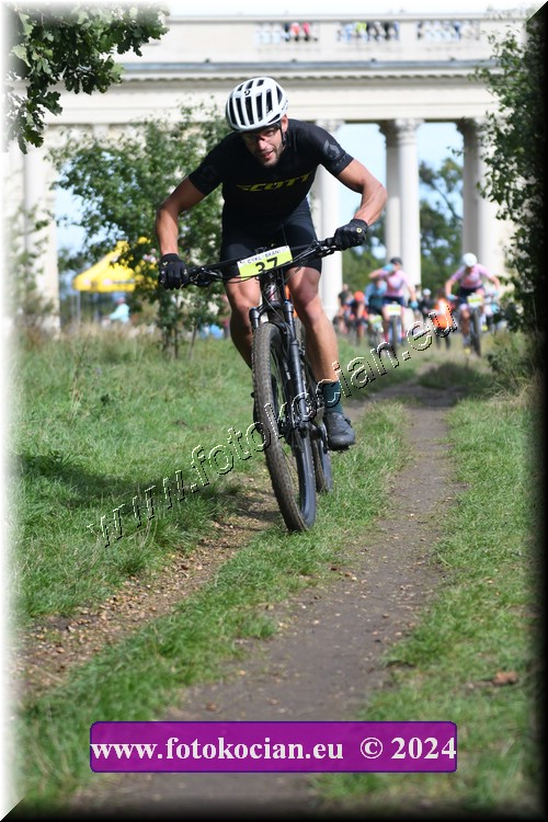 Náhled obrázku: 2024-1250-Valtice-37.JPG