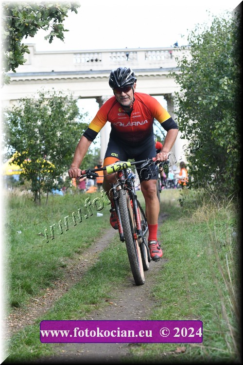 Náhled obrázku: 2024-1323-Valtice-120.JPG