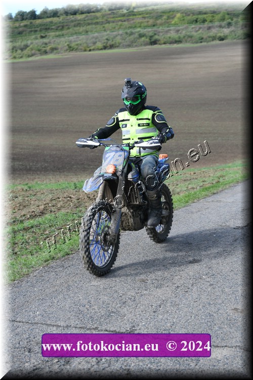 Náhled obrázku: 2024-1000-Valtice-motorka.JPG